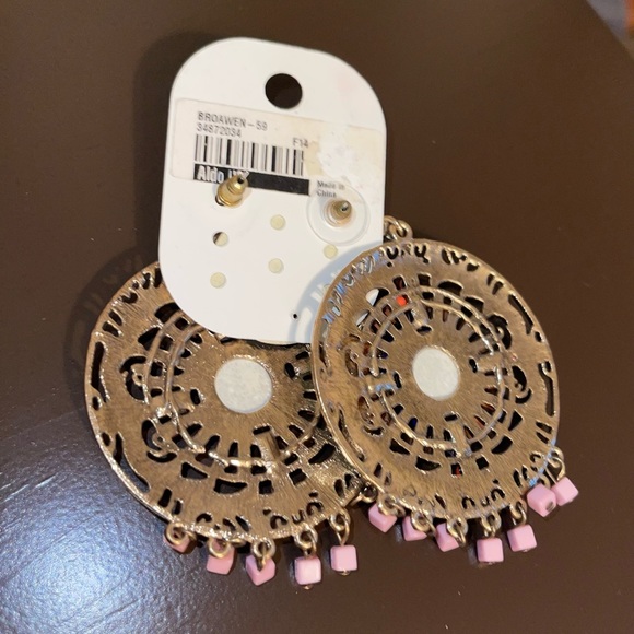 earrings - Picture 2 of 3